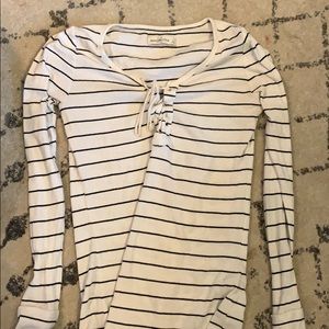 Striped long sleeve tie front top Abercrombie